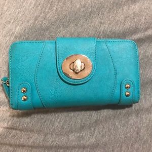 Teal wallet 💵